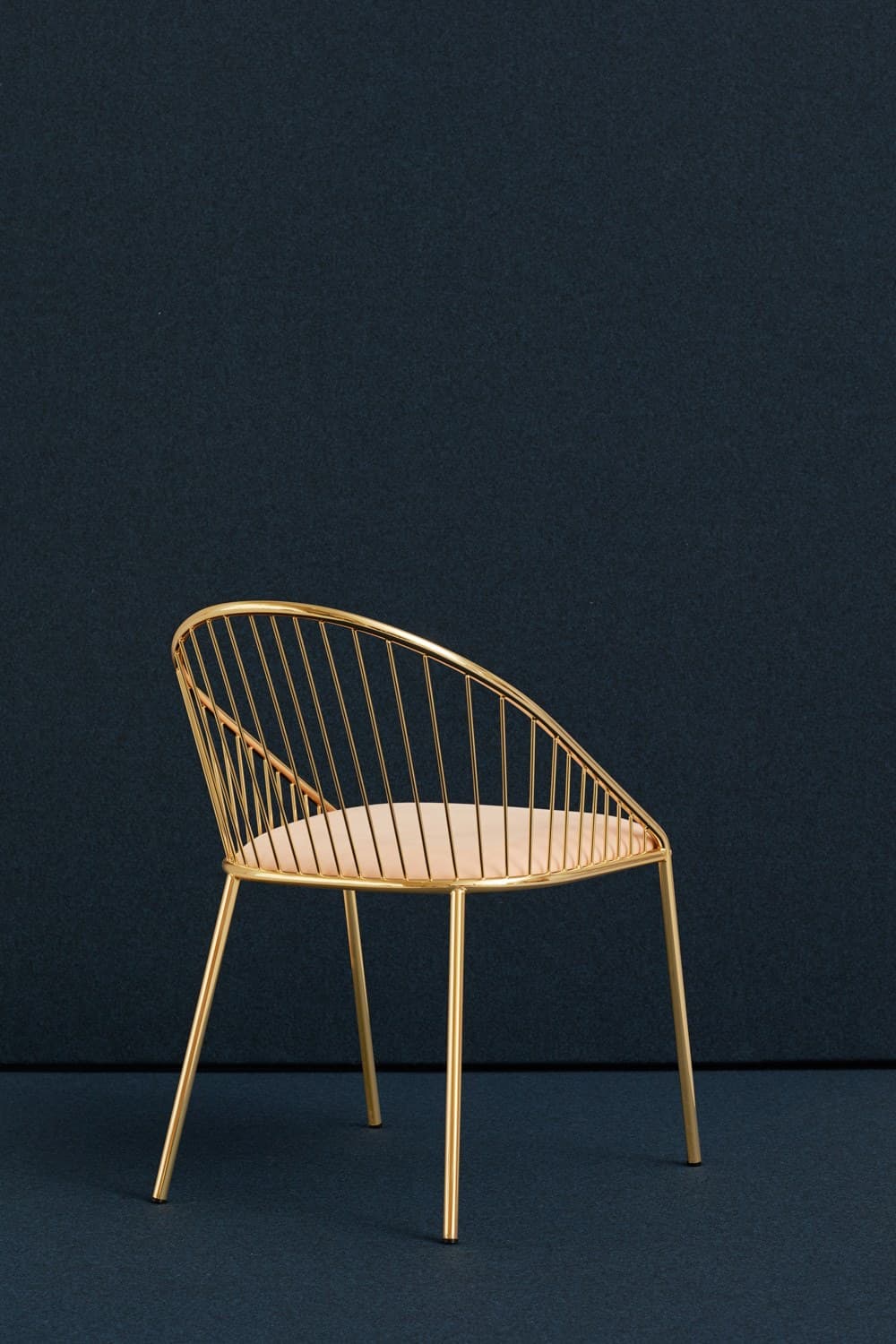 Missana
AGORA
Upholstered iron chair