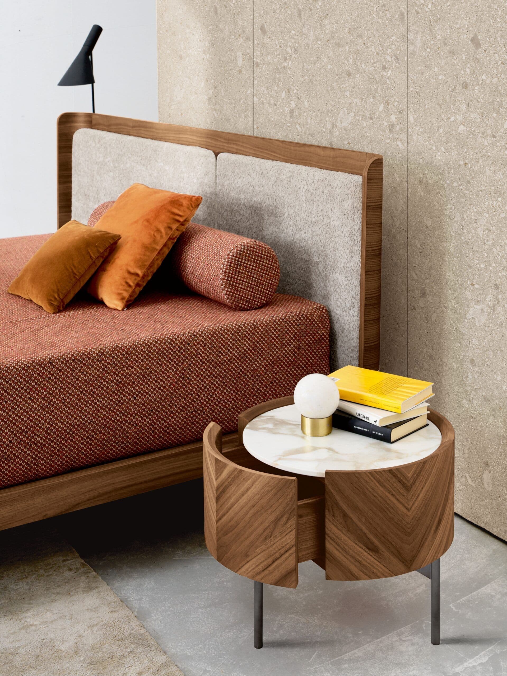 Modesign
OPERA
Walnut nightstand with metal base
