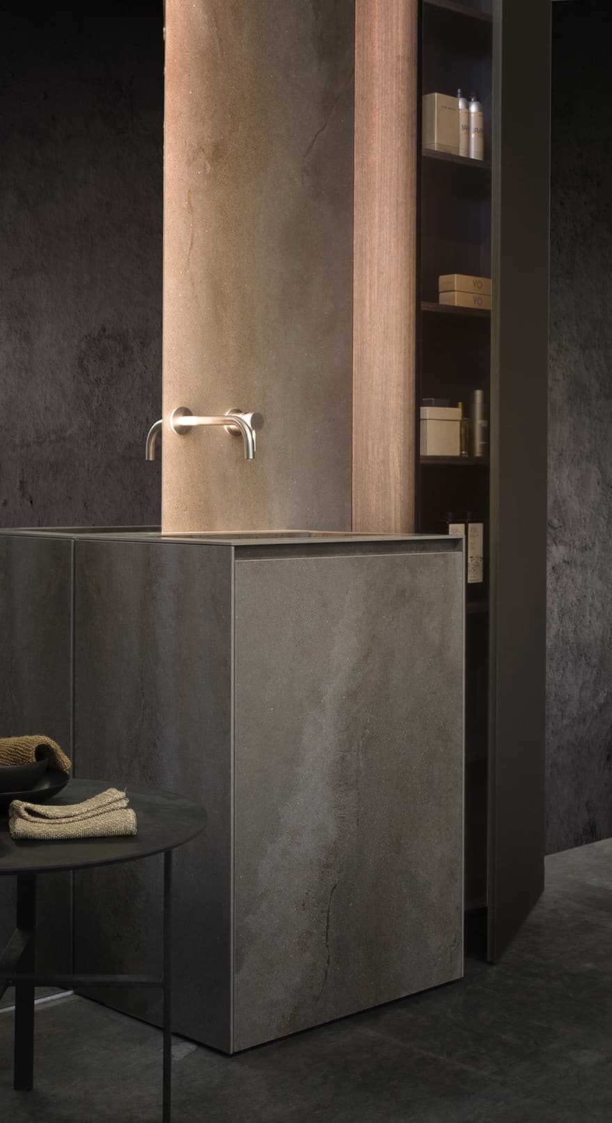 MODULNOVA
SKILL GRES
Floor-standing porcelain stoneware vanity unit with integrated washbasin
