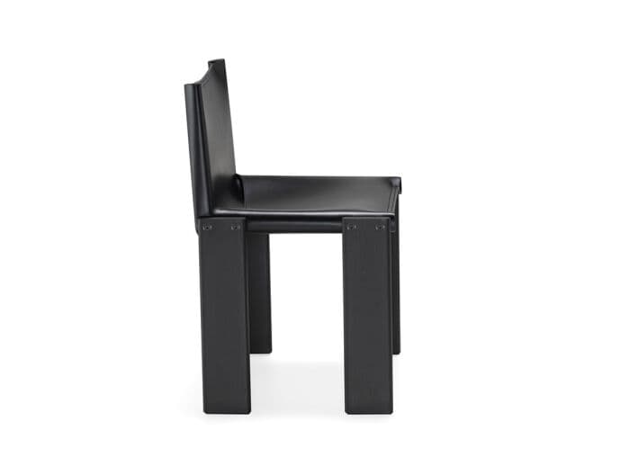 Molteni & C.
MONK
Leather chair