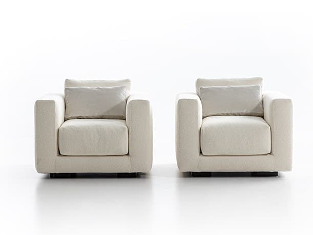 Moroso
SALON NANÀ
Fabric armchair with removable cover with armrests