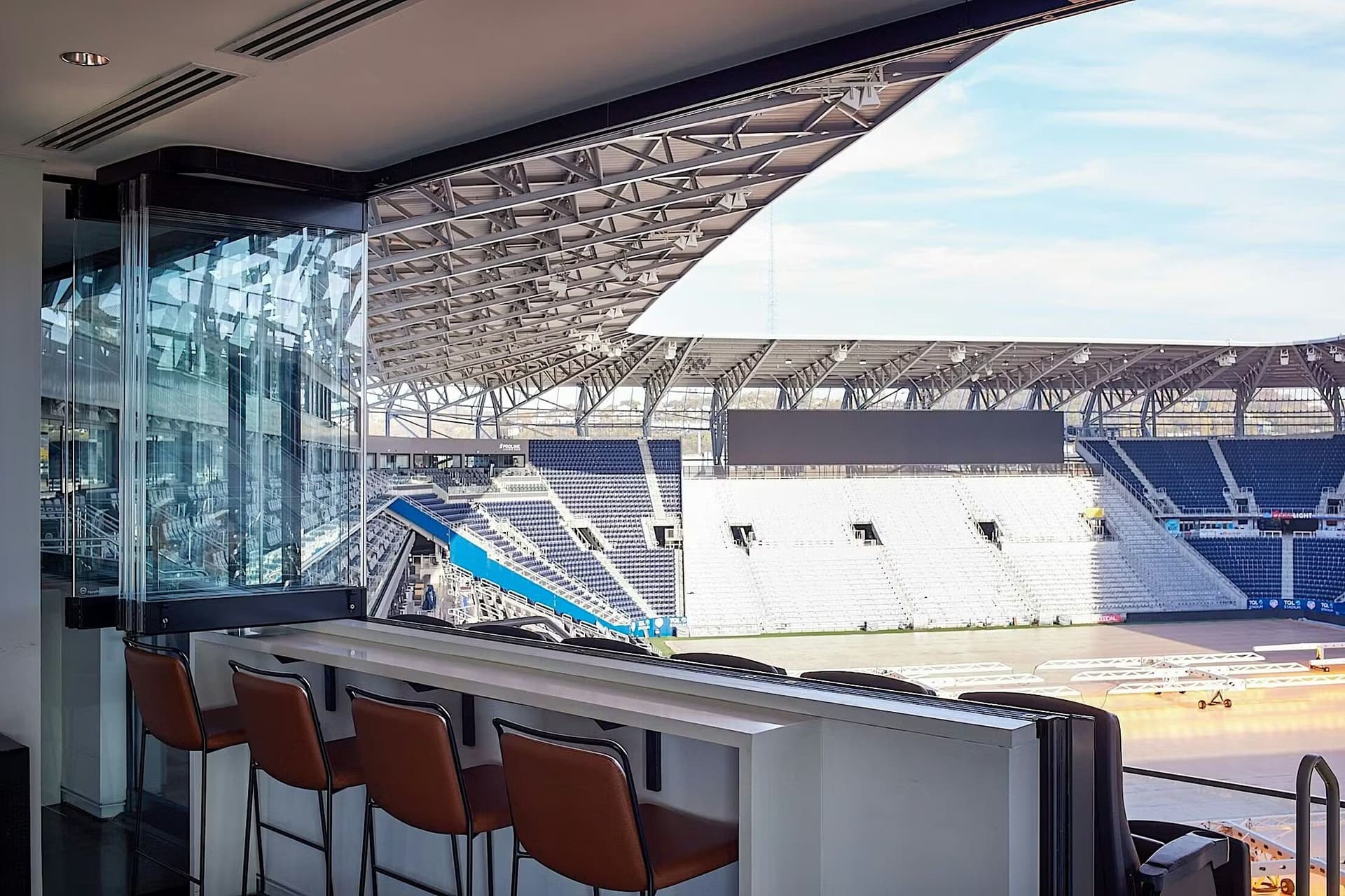 NanaWall
ClimaCLEAR™
All Glass Single Track Sliding System