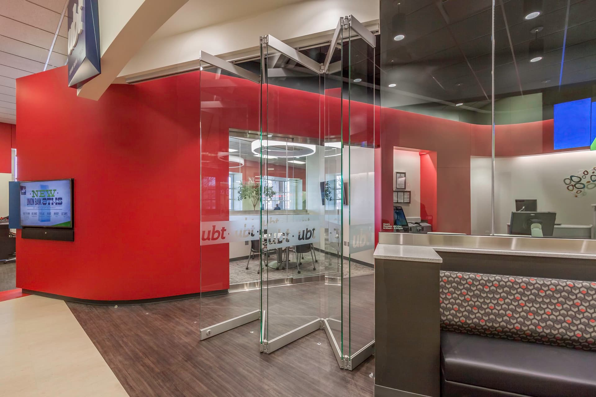 NanaWall
CSW75
All Glass Center Pivot Folding System