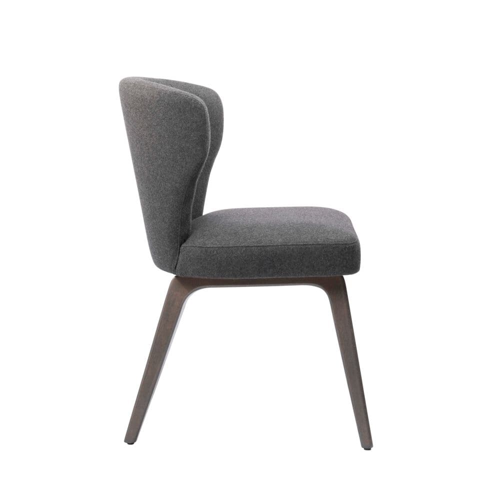 New Life
BARBARA SE01
Upholstered fabric chair