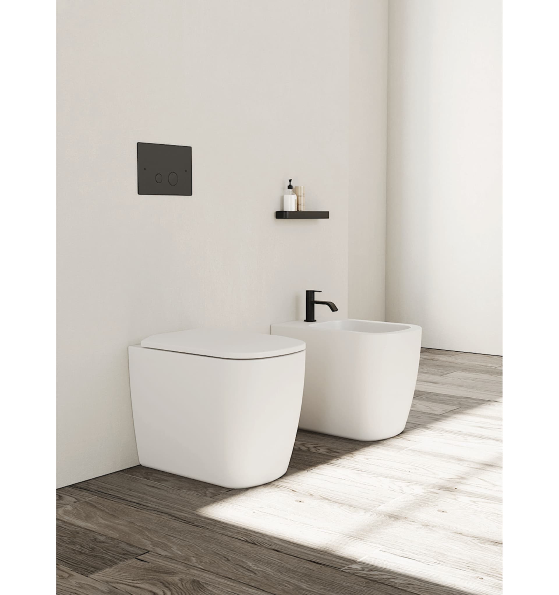 Nic
SEMPLICE
Floor mounted ceramic toilet