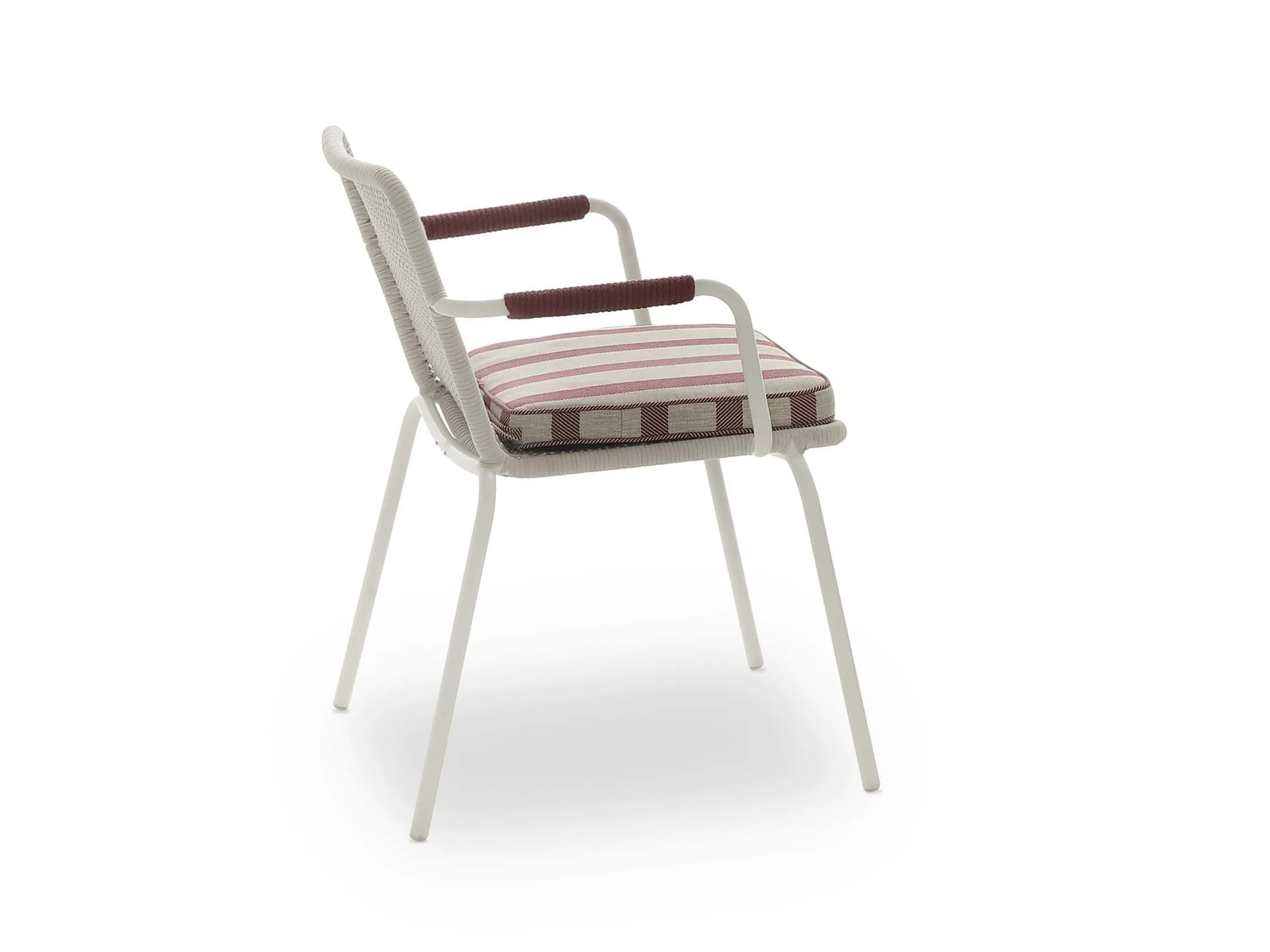 Nodo Italia
VIA
Stackable garden chair with armrests