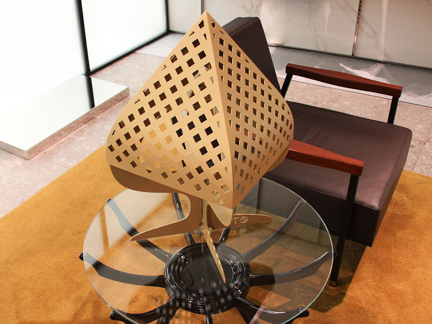Officine Tamborrino
PUMÒ
Steel table lamp