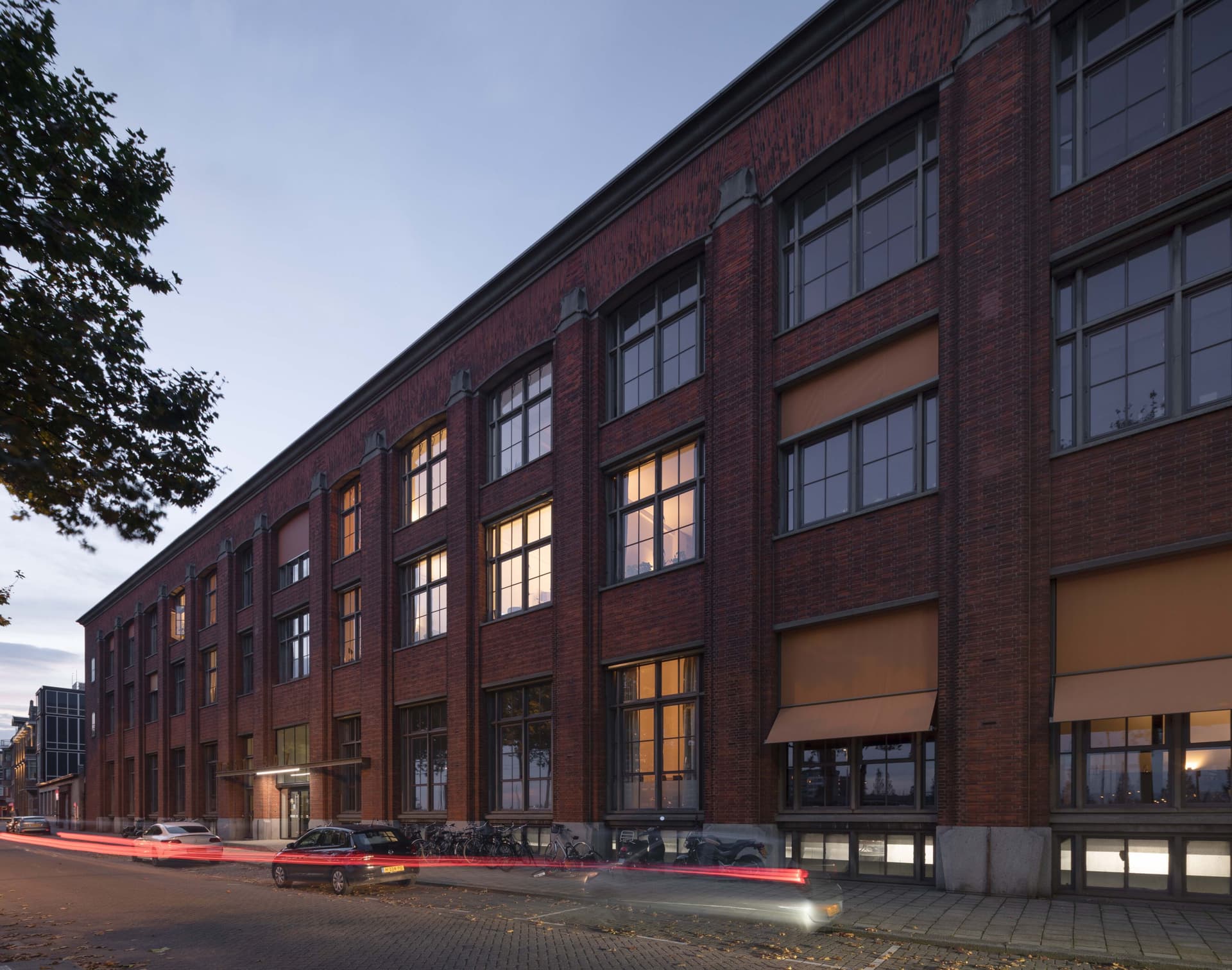 Ottostumm | Mogs
FERROFINESTRA W40
Hot-rolled steel windows