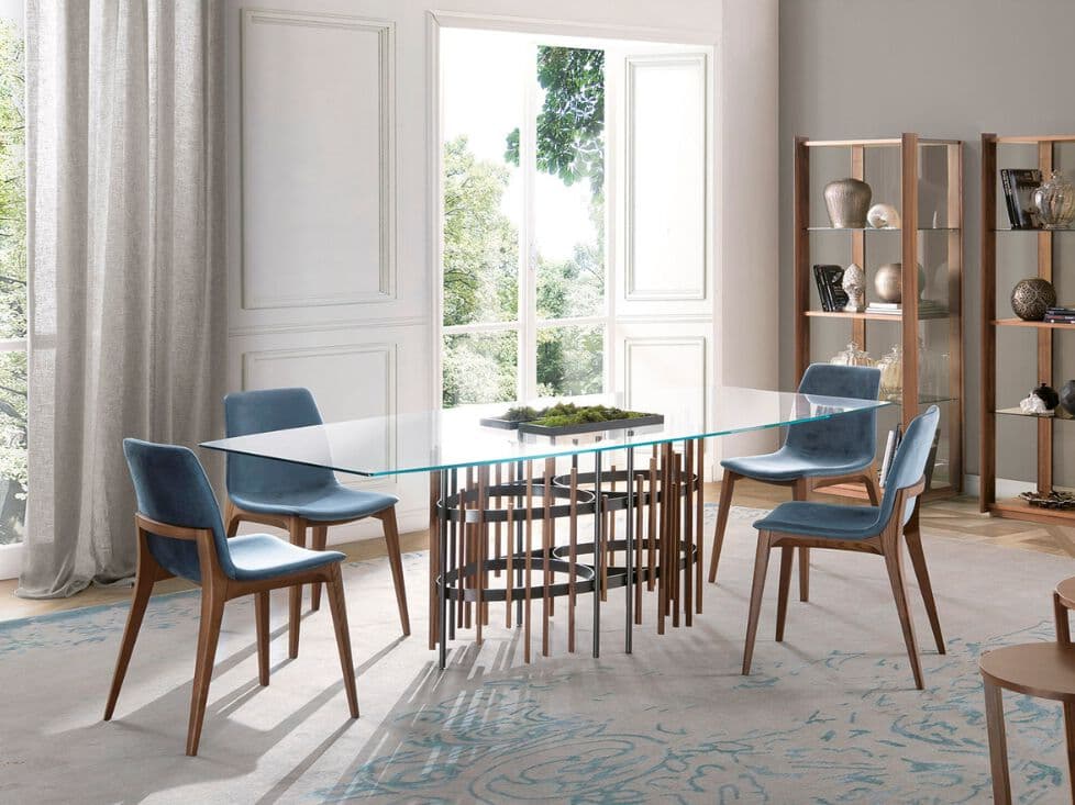 Pacini & Cappellini
ELLEN
Upholstered chair