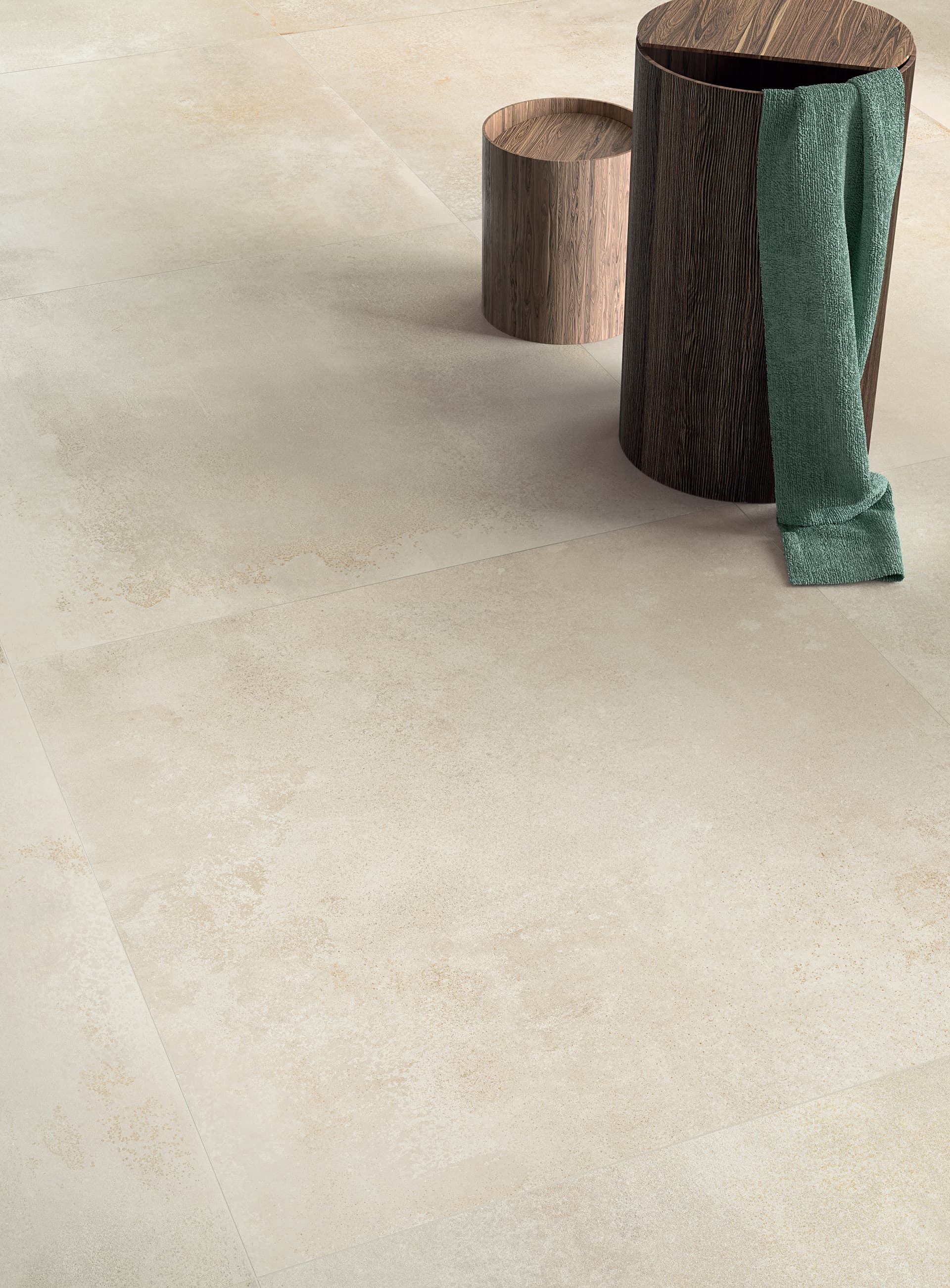Panaria Ceramica
OXIDE
Laminated stoneware wall/floor tiles with metal effect