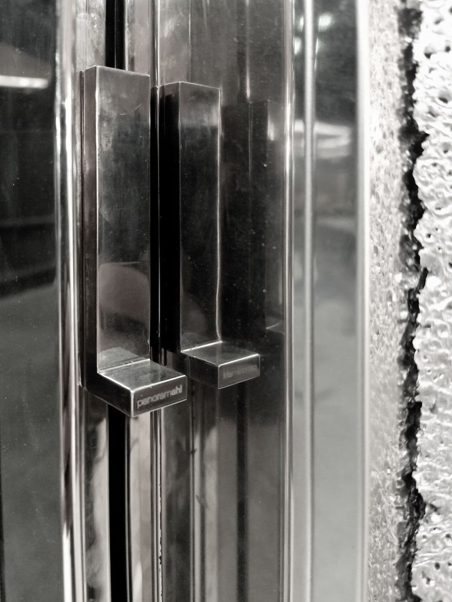 panoramah!
AH! SECURITY
Anti-burglary multi-point locking system
