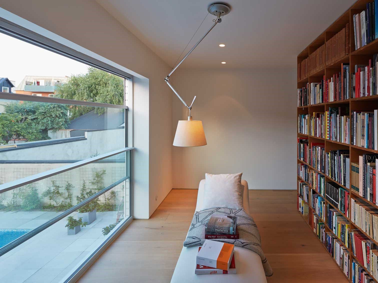 panoramah!
AH! VERTICAL SLIDING
Tempered glass sliding window