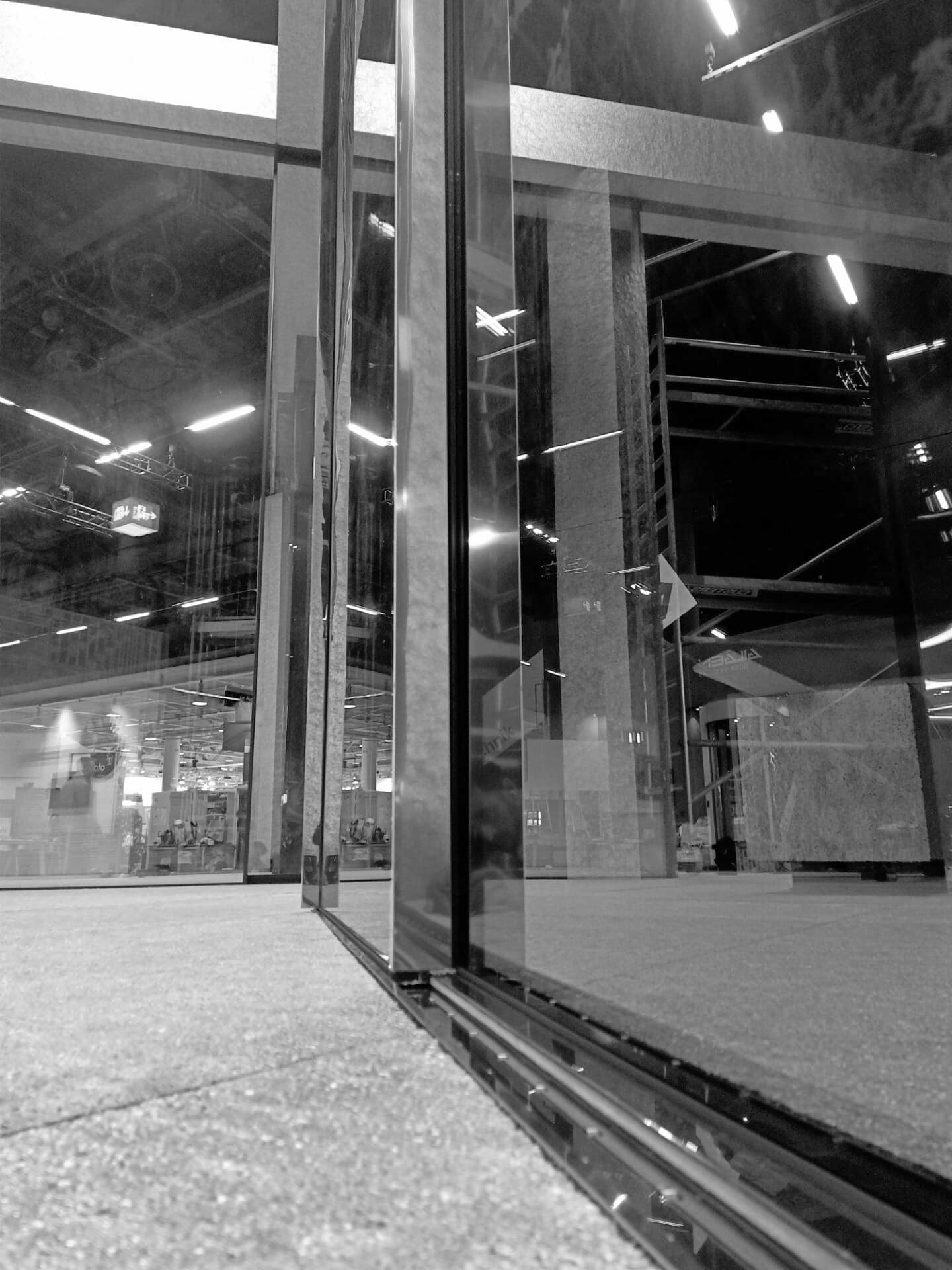 panoramah!
AH!NM
Steel sliding window