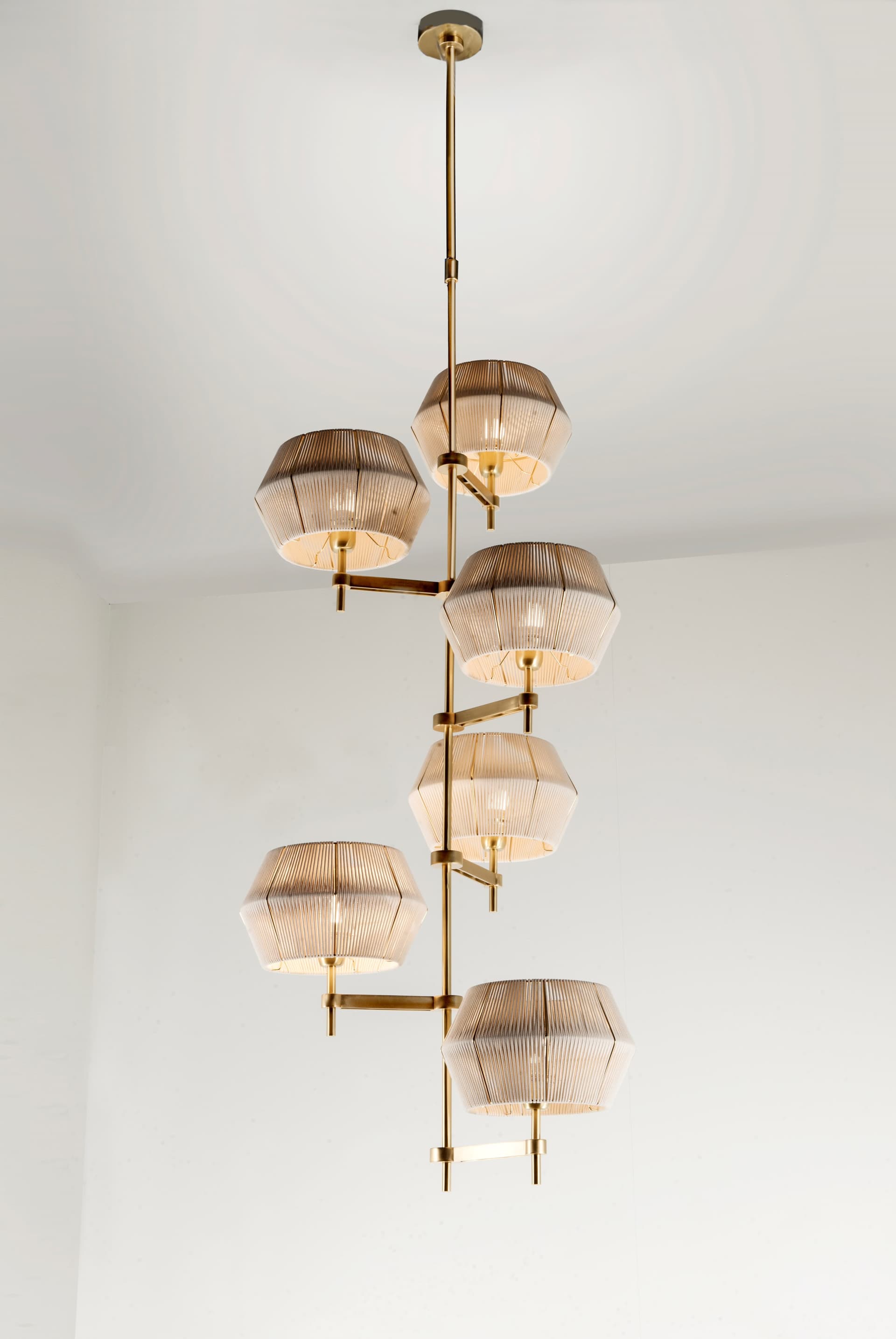 Patrizia Garganti
NOVECENTO N09O3
Metal and rope pendant lamp