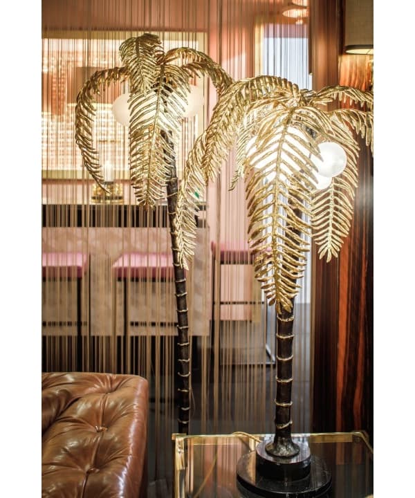 Pieter Adam
MELTING PARADISE
Brass table lamp