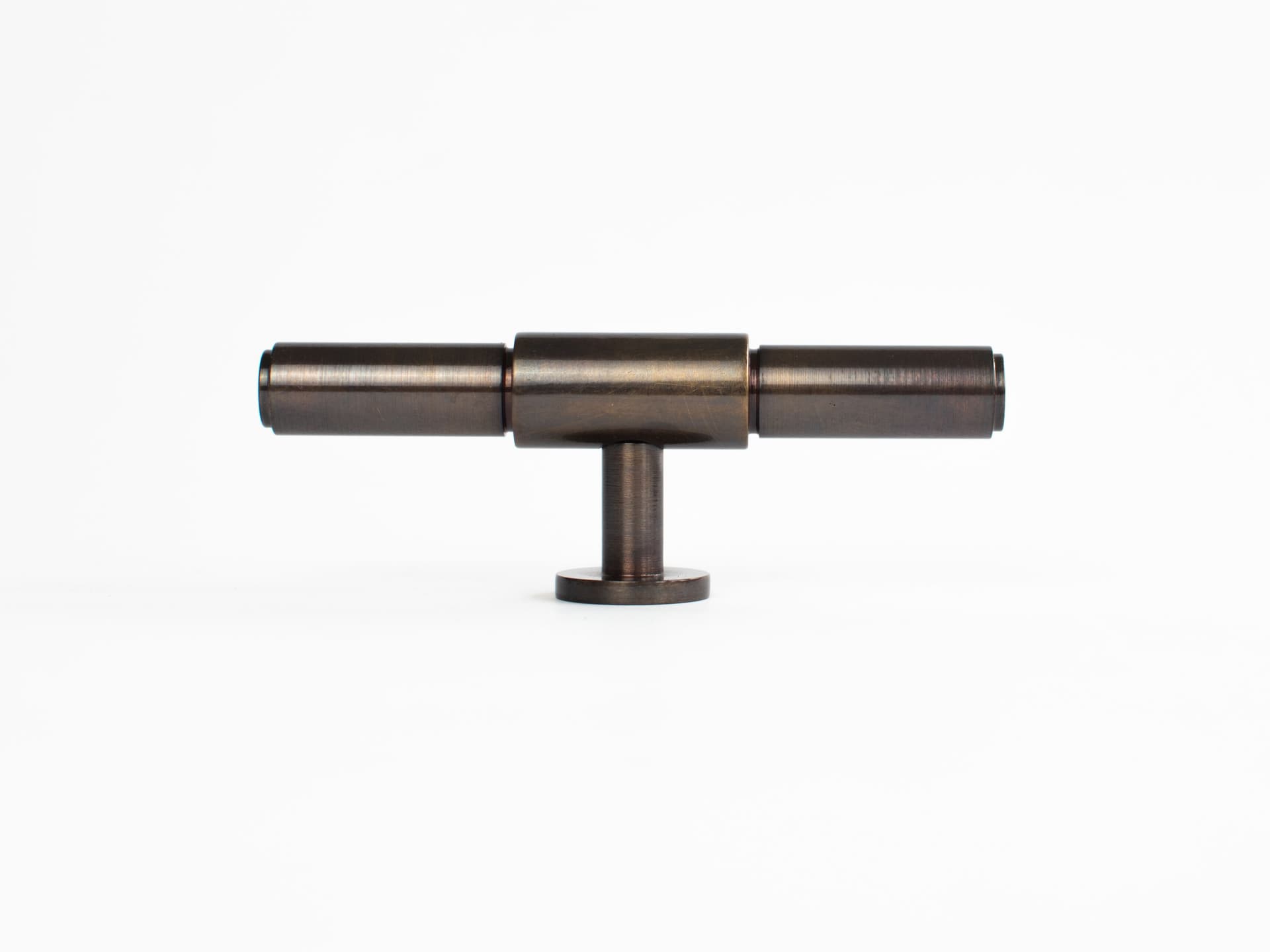 Pikart Lights
CORKSCREW LIGHT
Brass furniture handle
