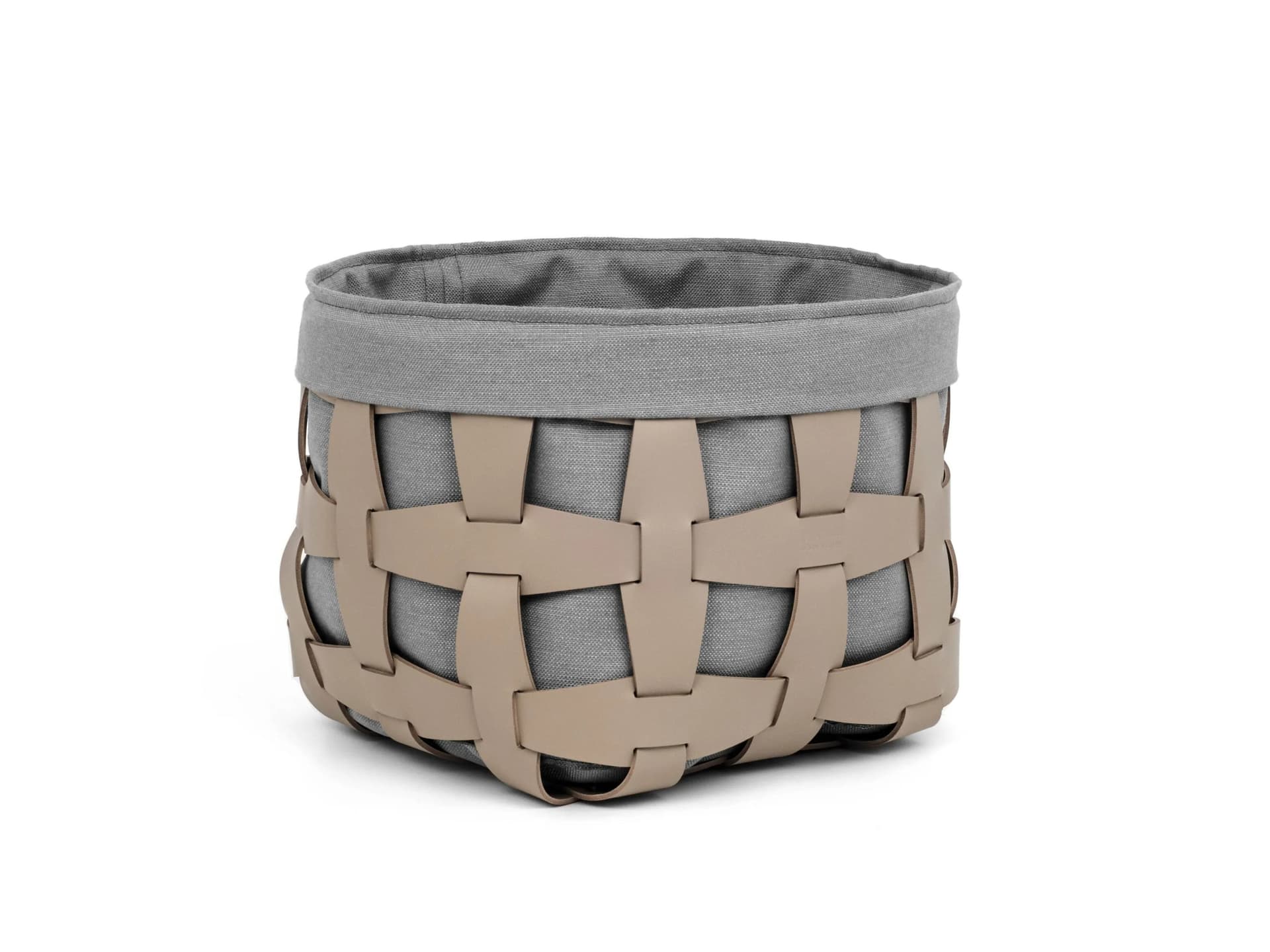 Pinetti
HOOK
Regenerated leather and fabric basket