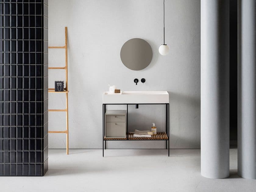 Pirovano
ELEMENT 114
Bathroom composition with washbasin console, lamp and mirror