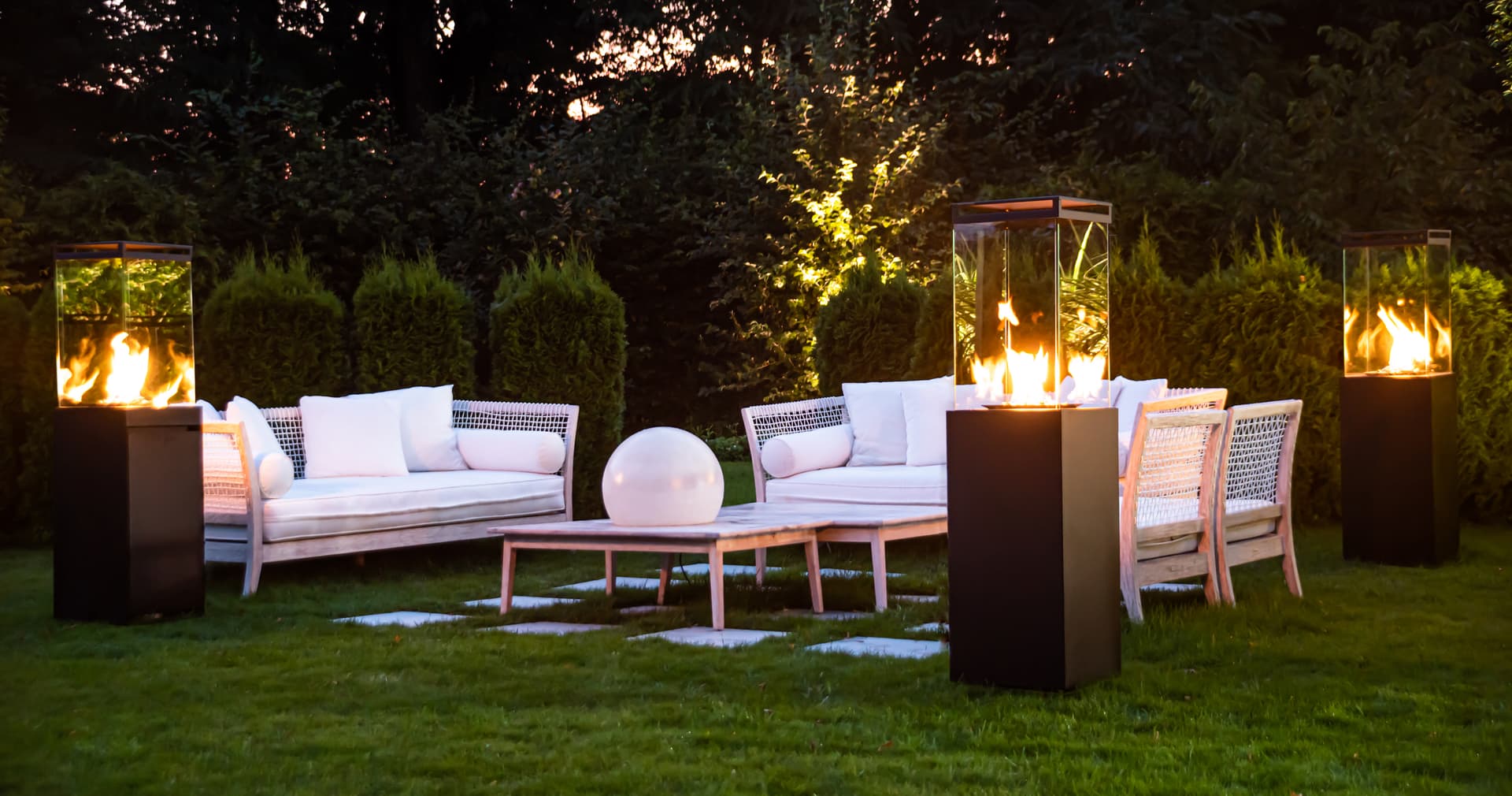 Planika
LIGHTHOUSE
Outdoor fireplace