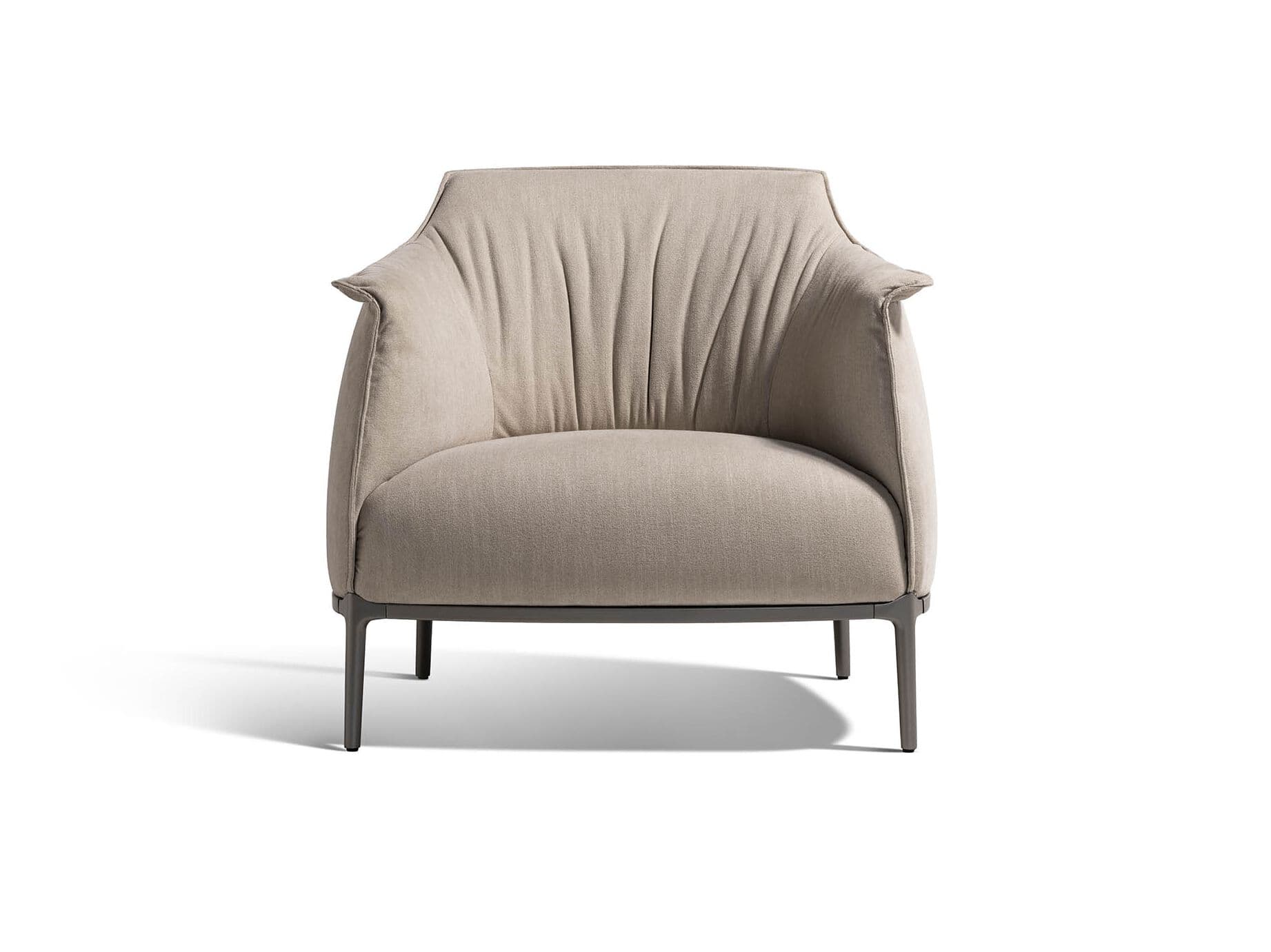 Poltrona Frau
ARCHIBALD
Fabric armchair with armrests