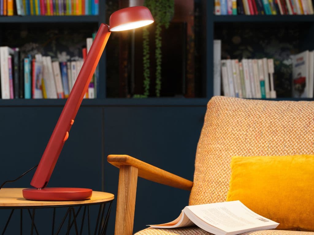 Polux
POLUX ROUGE SOMBRE
Smart table lamp