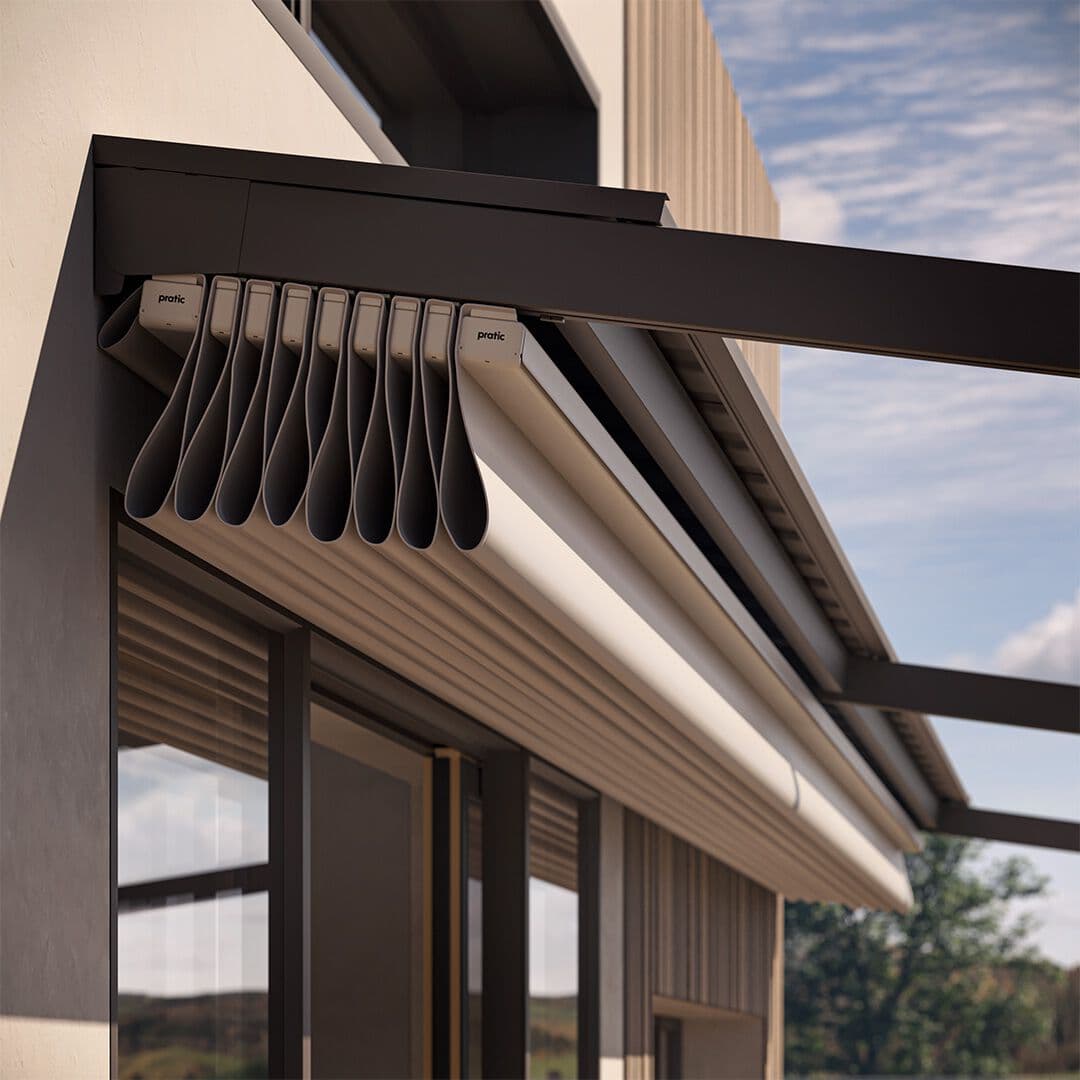 Pratic
LEVEL 63
Aluminium pergola with sliding cover