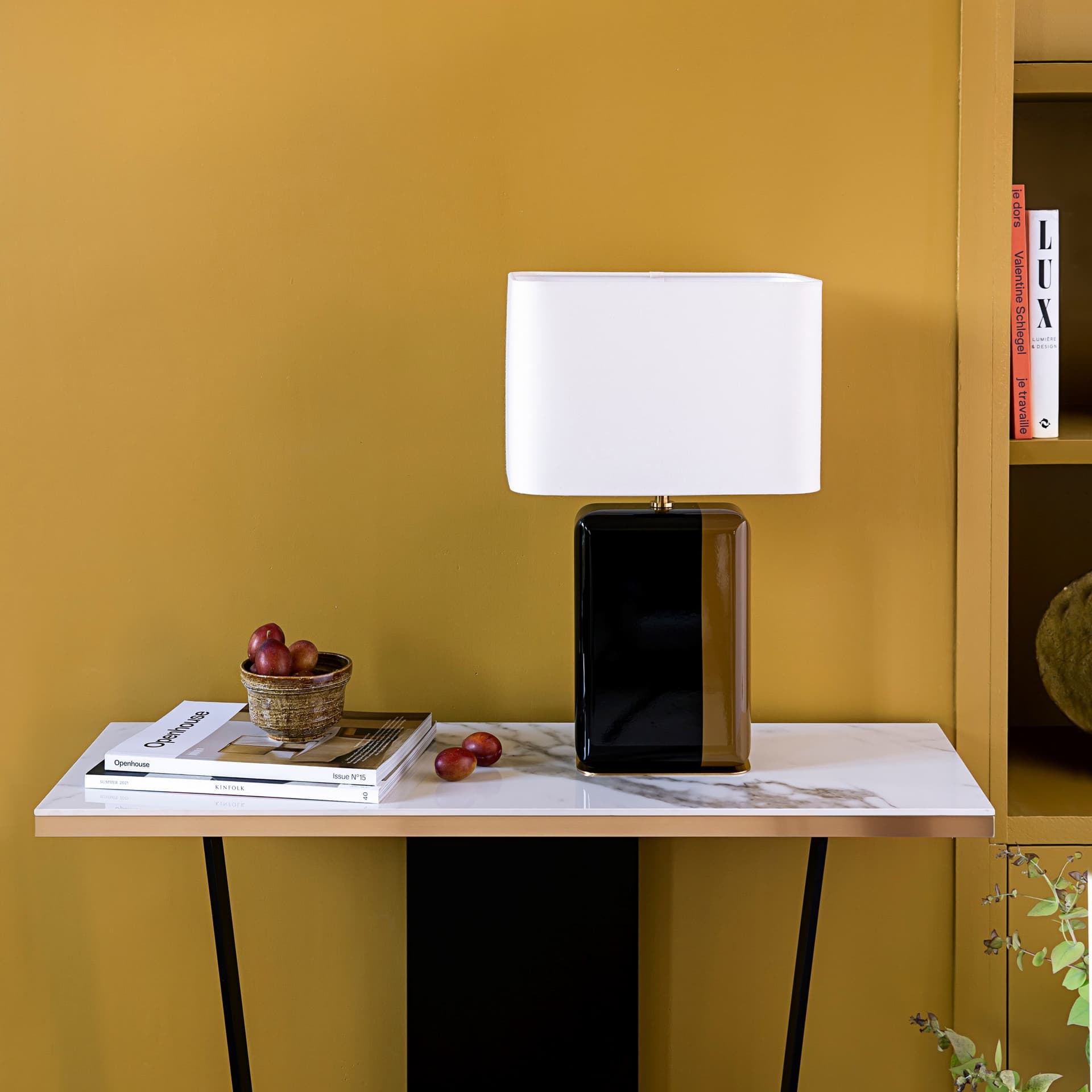 RED EDITION
HORIZON
Rectangular console table