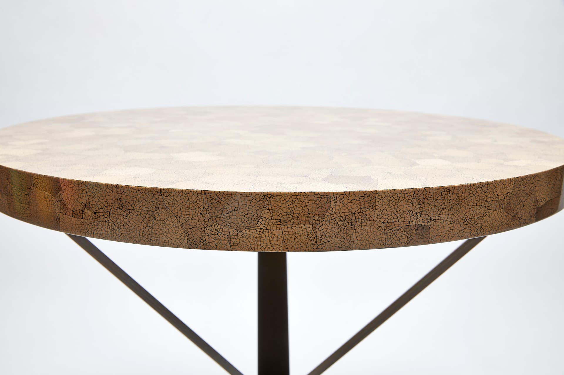 REDA AMALOU DESIGN
UMA
Round wooden coffee table
