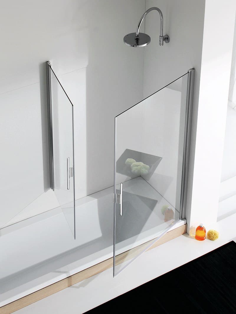 RELAX
LIGHT VP1 + VP2
Glass and aluminium bathtub wall panel with hinged doors
