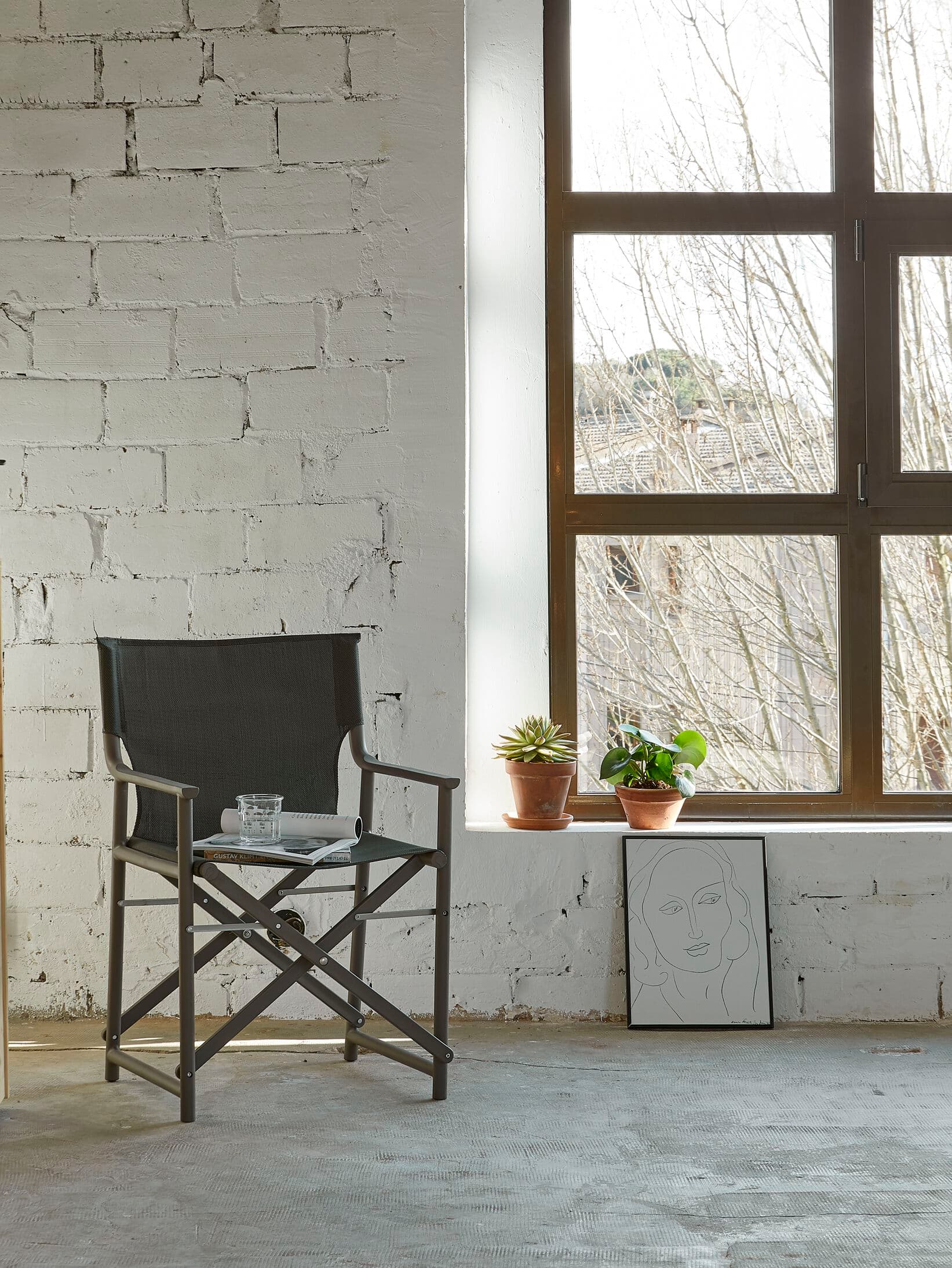 Resol
BOSS
Folding chair with armrests