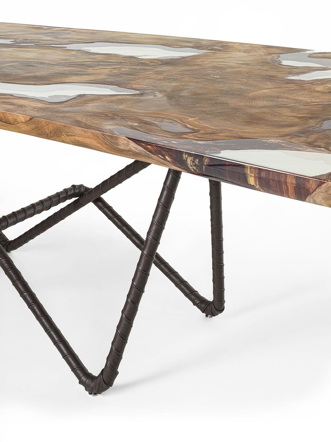 Riva 1920
KAURI PIANO ANTICO 100+6
Rectangular Kauri wood table