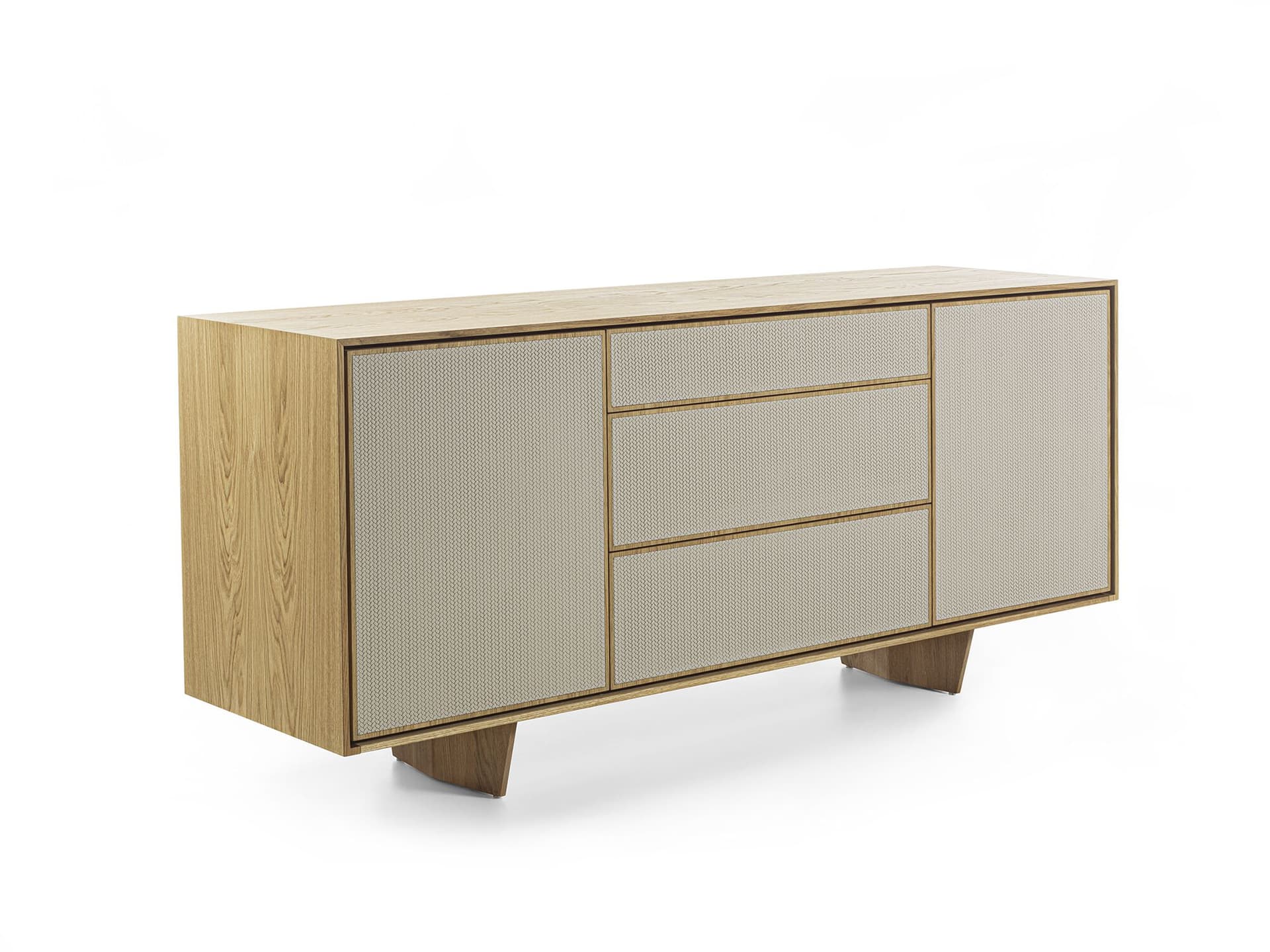 Riva 1920
VELA SIDEBOARD 100+6
Solid wood sideboard with drawers