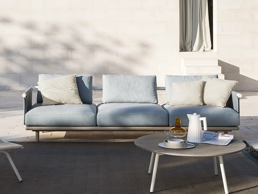 RODA
EDEN
3 seater Batyline® garden sofa