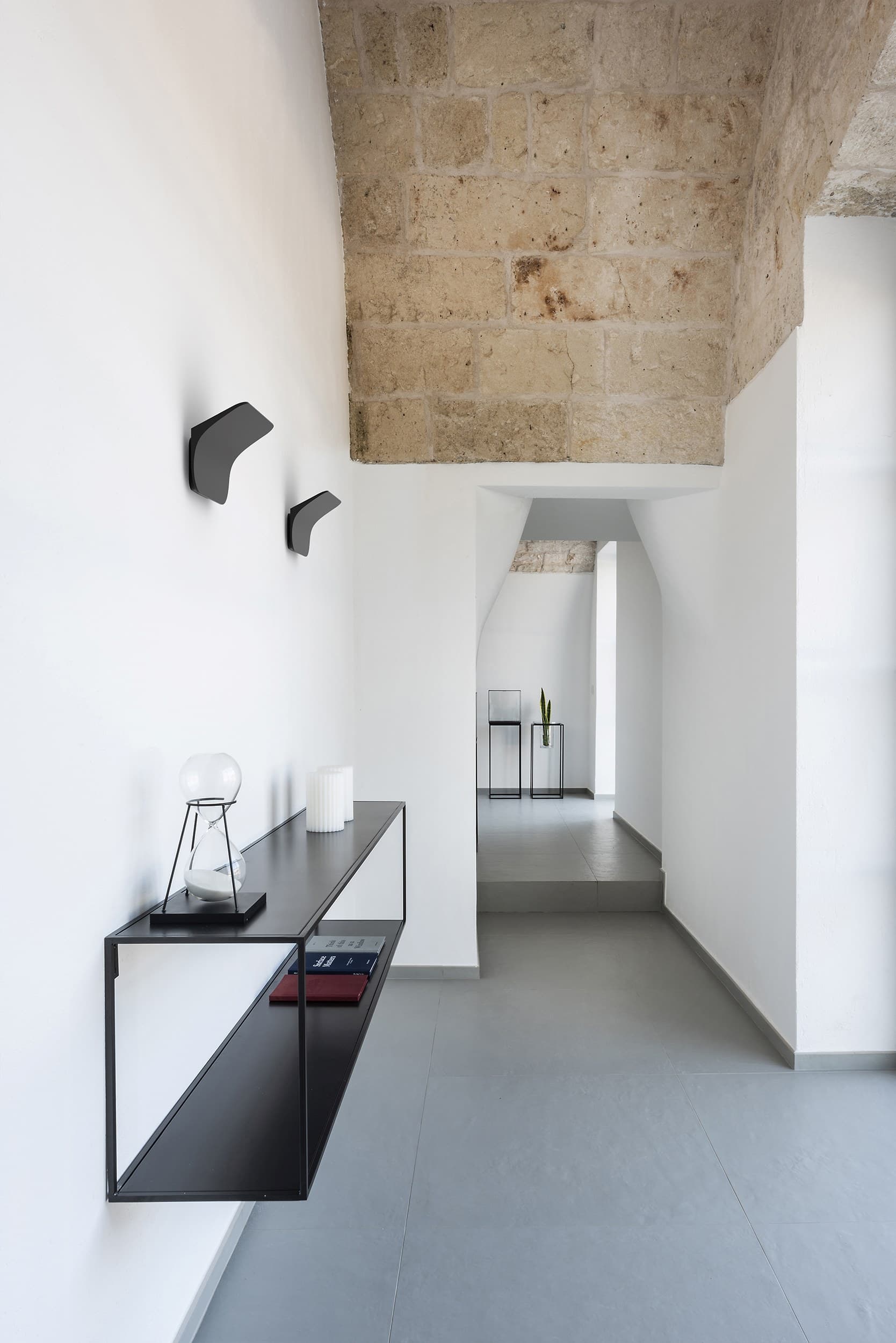 Rotaliana
TIDE
LED aluminium wall lamp