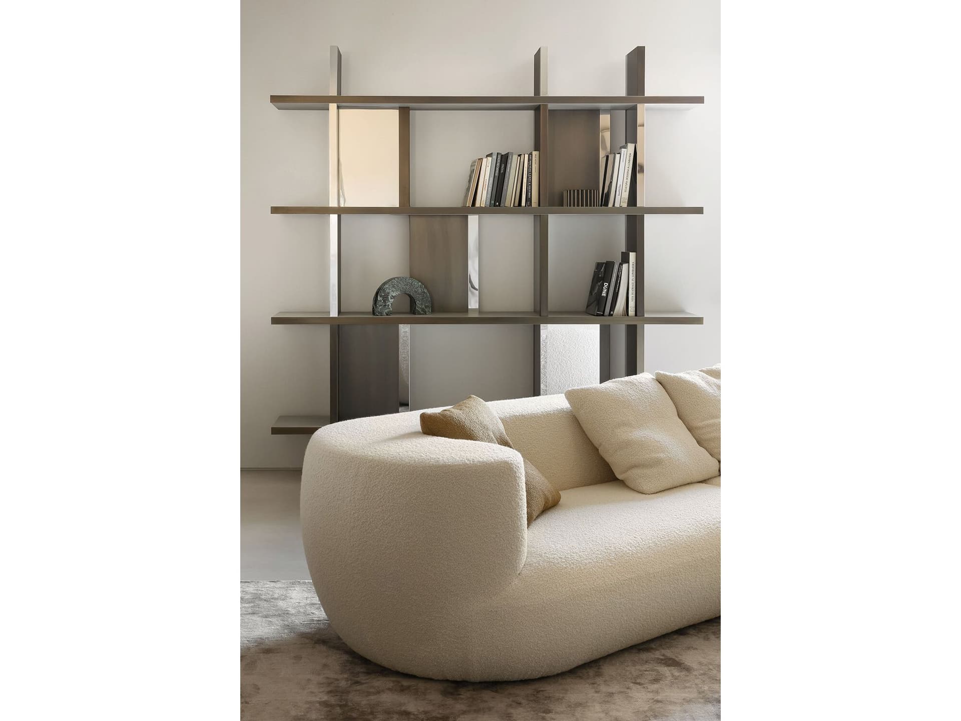 Rugiano
ASIA HIGH
Freestanding open bookcase