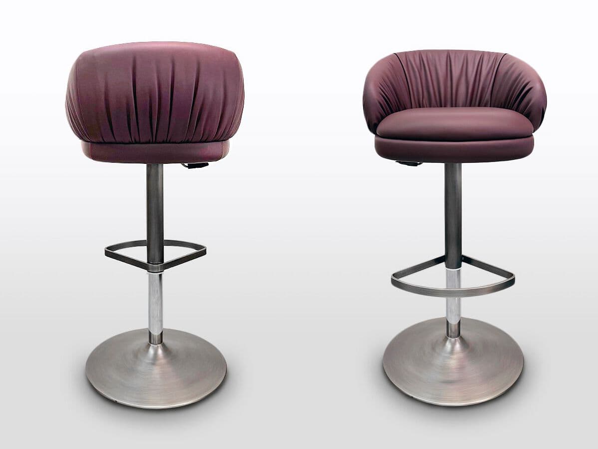 Rugiano
FANDANGO
Swivel leather barstool height-adjustable
