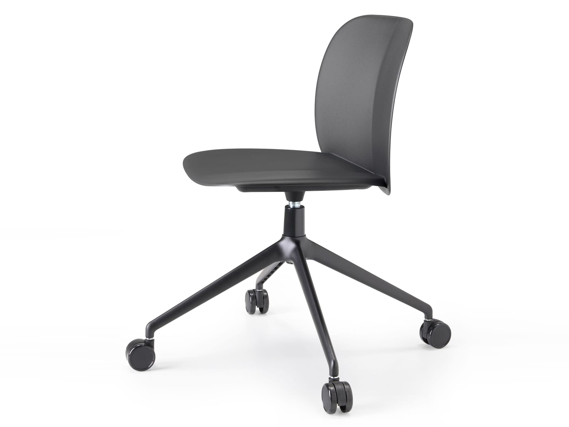 S-CAB
MENTHA
Technopolymer chair with castors