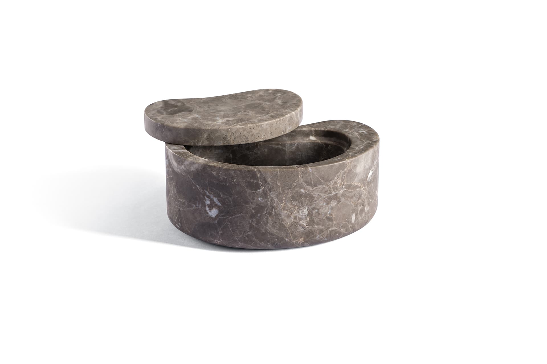 Salvatori
ANIMA
Stone storage box
