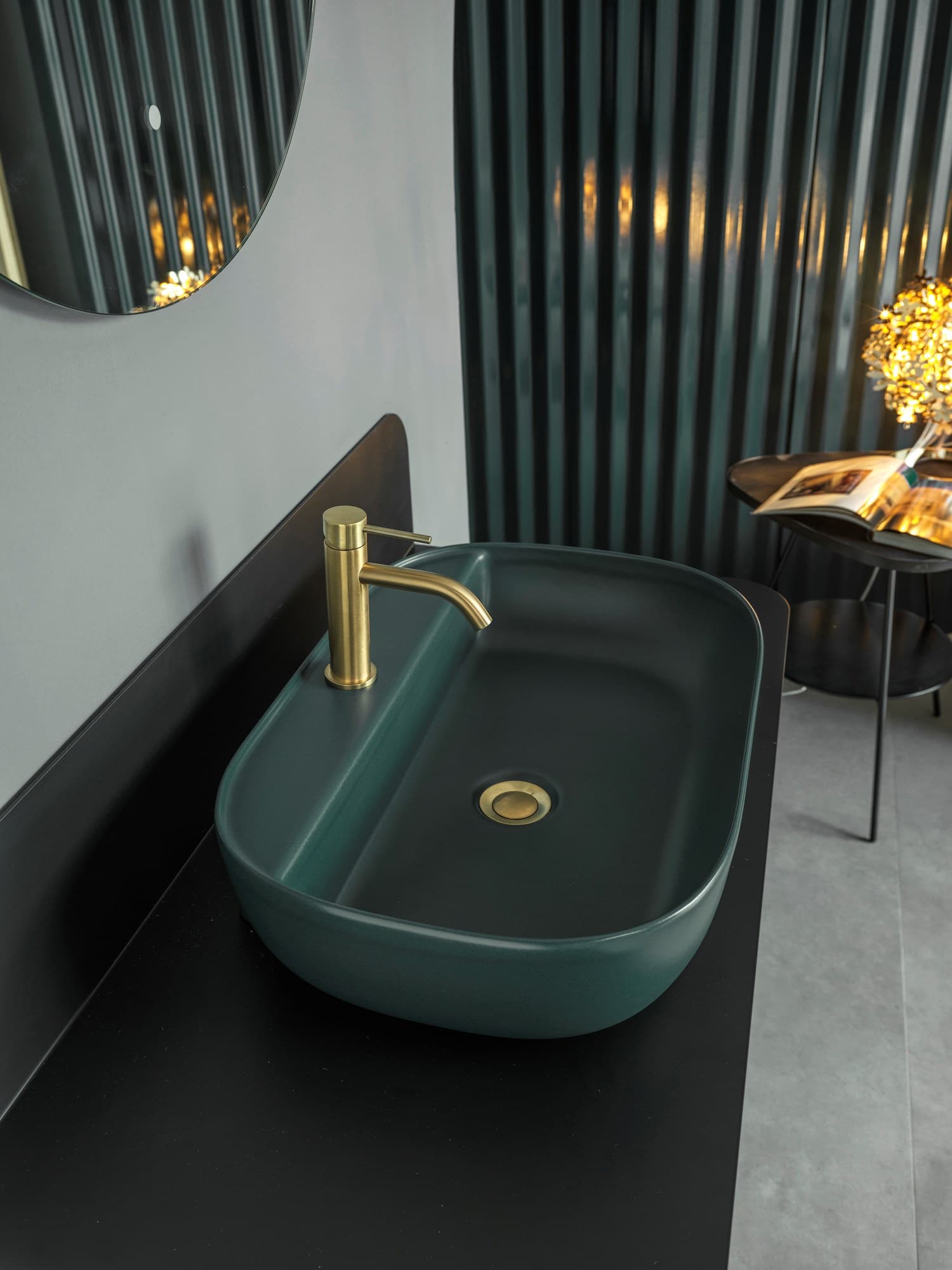 Scarabeo Ceramiche
COLORS
Countertop rectangular ceramic washbasin