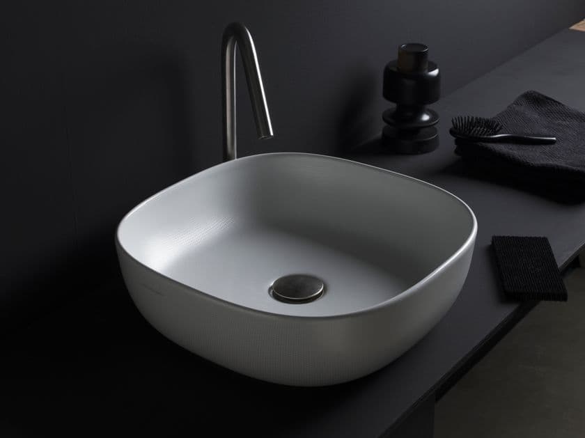 Scarabeo Ceramiche
GLAM NEUTRO
Countertop square ceramic washbasin