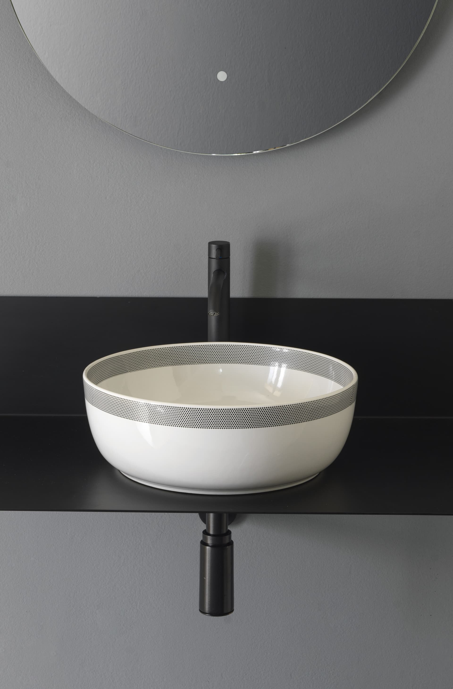 Scarabeo Ceramiche
POIS STRIP
Countertop round ceramic washbasin