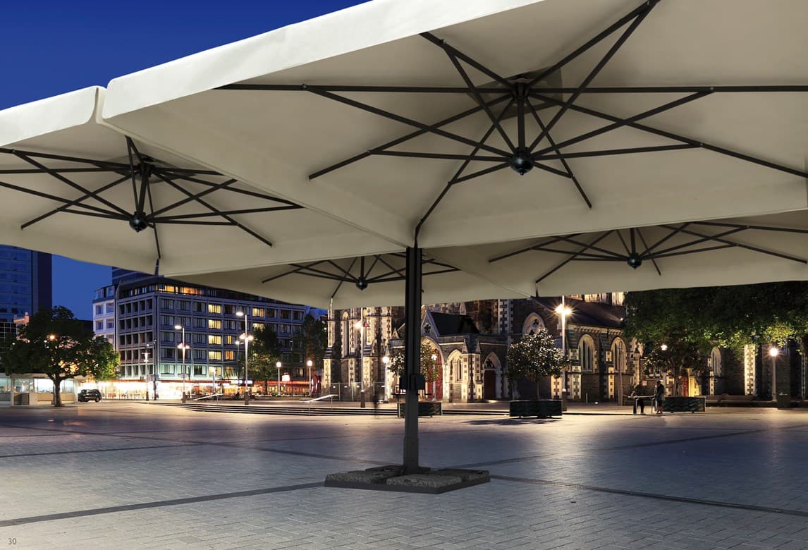 Scolaro Parasol
ALU POKER
Square multiple Garden umbrella
