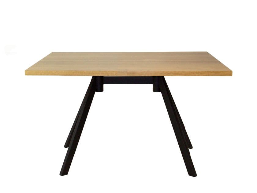 Sedex
IKEBANA
Rectangular steel and wood dining table