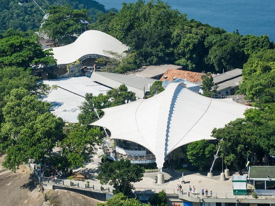 SERGE FERRARI
TENSEO® ADVANCED 1002 S2
Technical fabric tensile structure