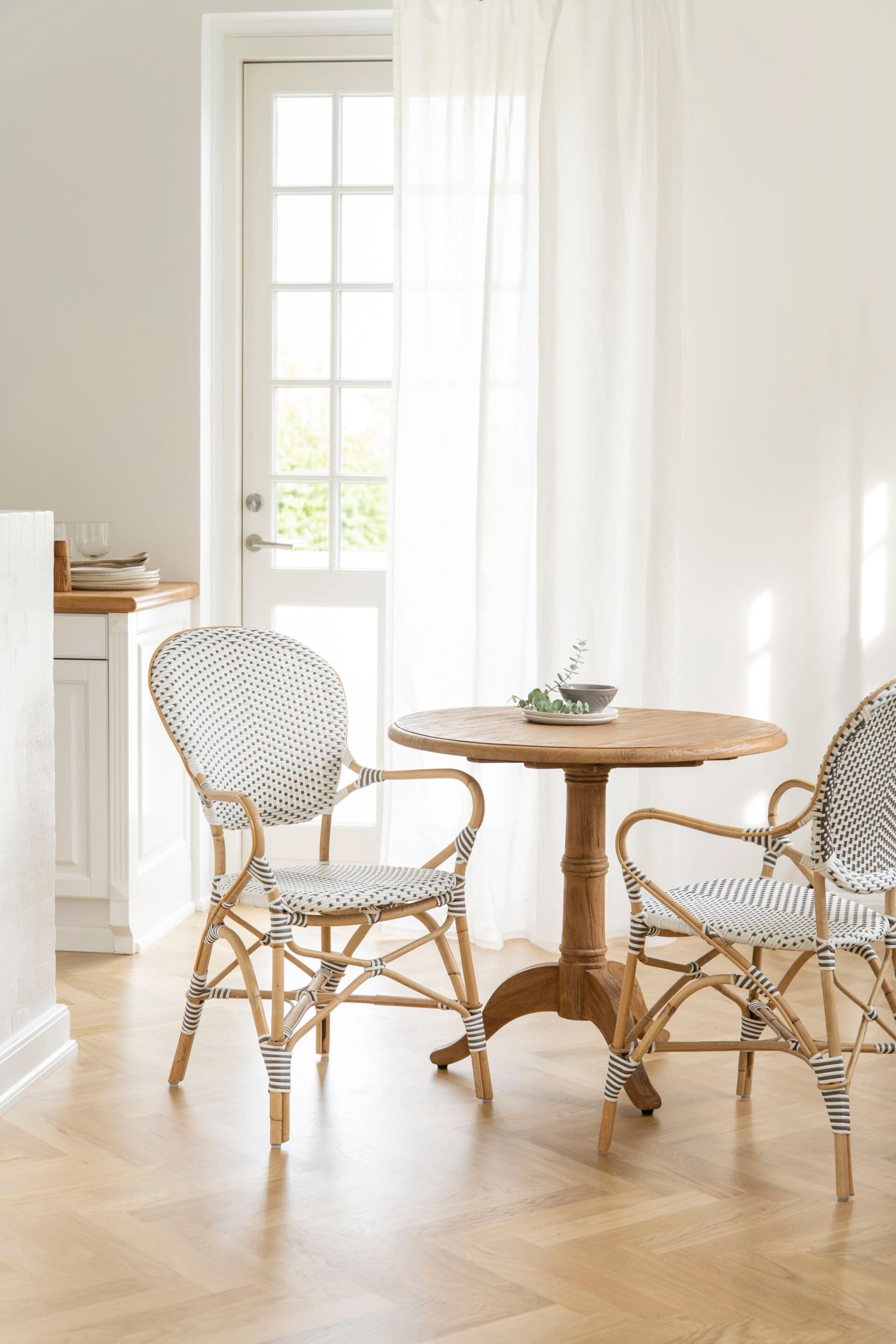 Sika Design
ISABEL
Rattan and tFibre® chair with armrests