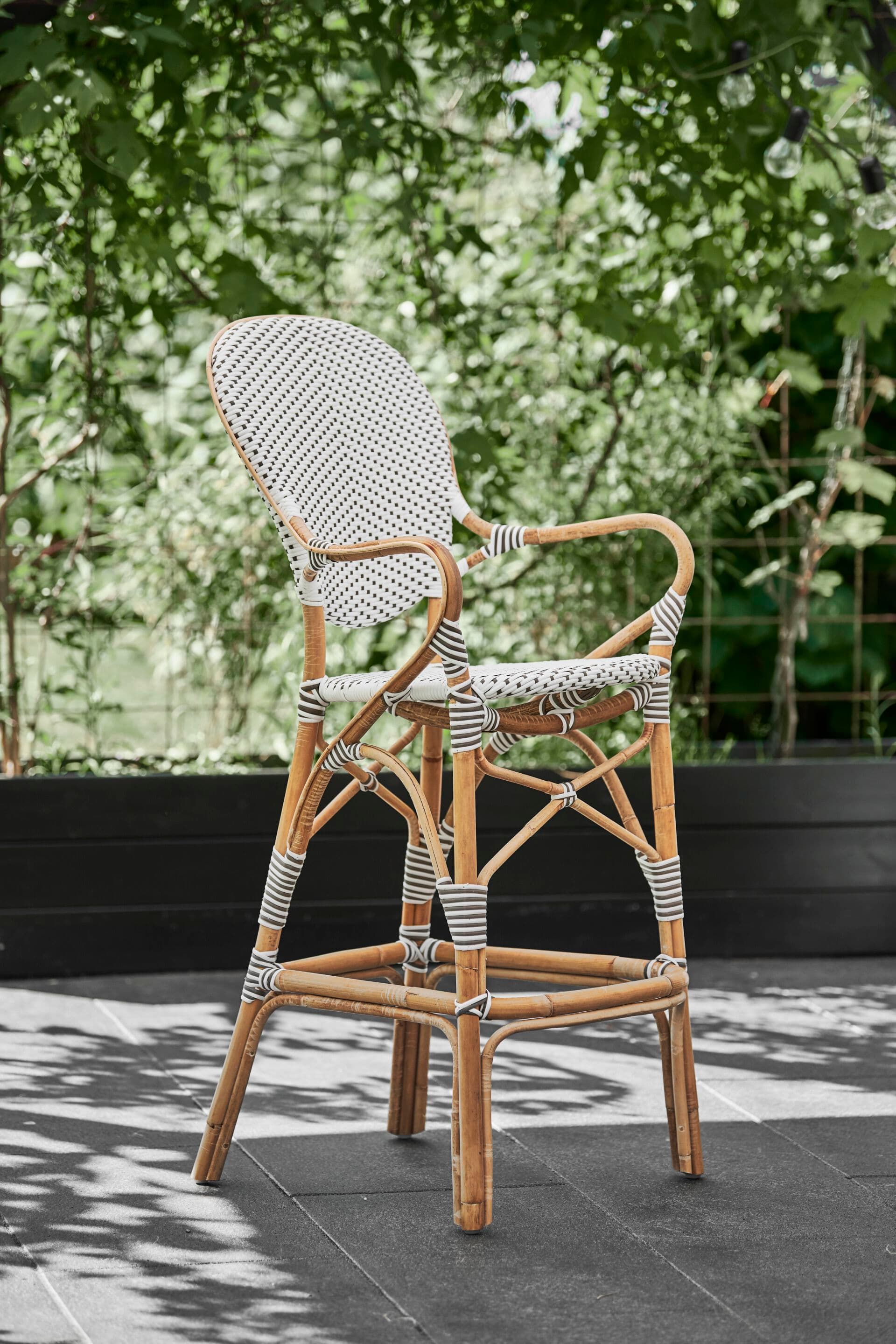 Sika Design
ISABELL
Rattan stool with armrests