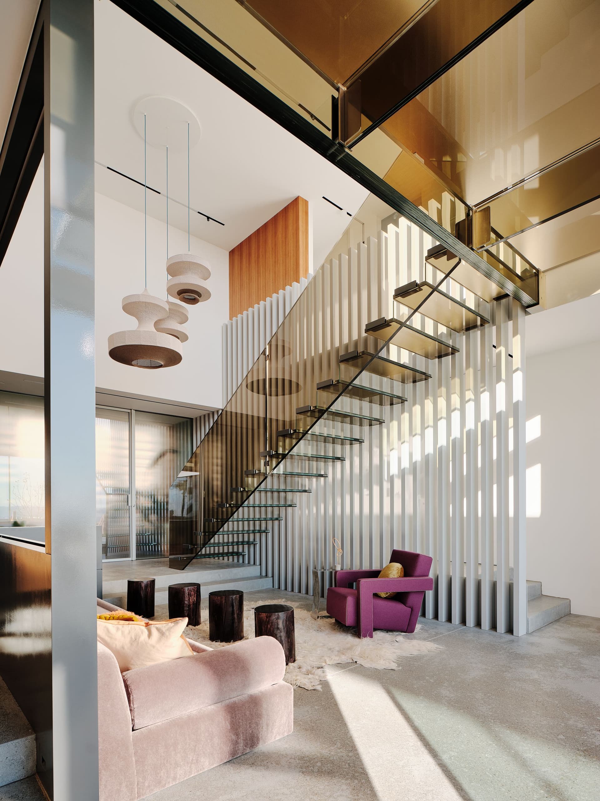 Siller Treppen
MISTRAL BRONZE
Straight glass Open staircase