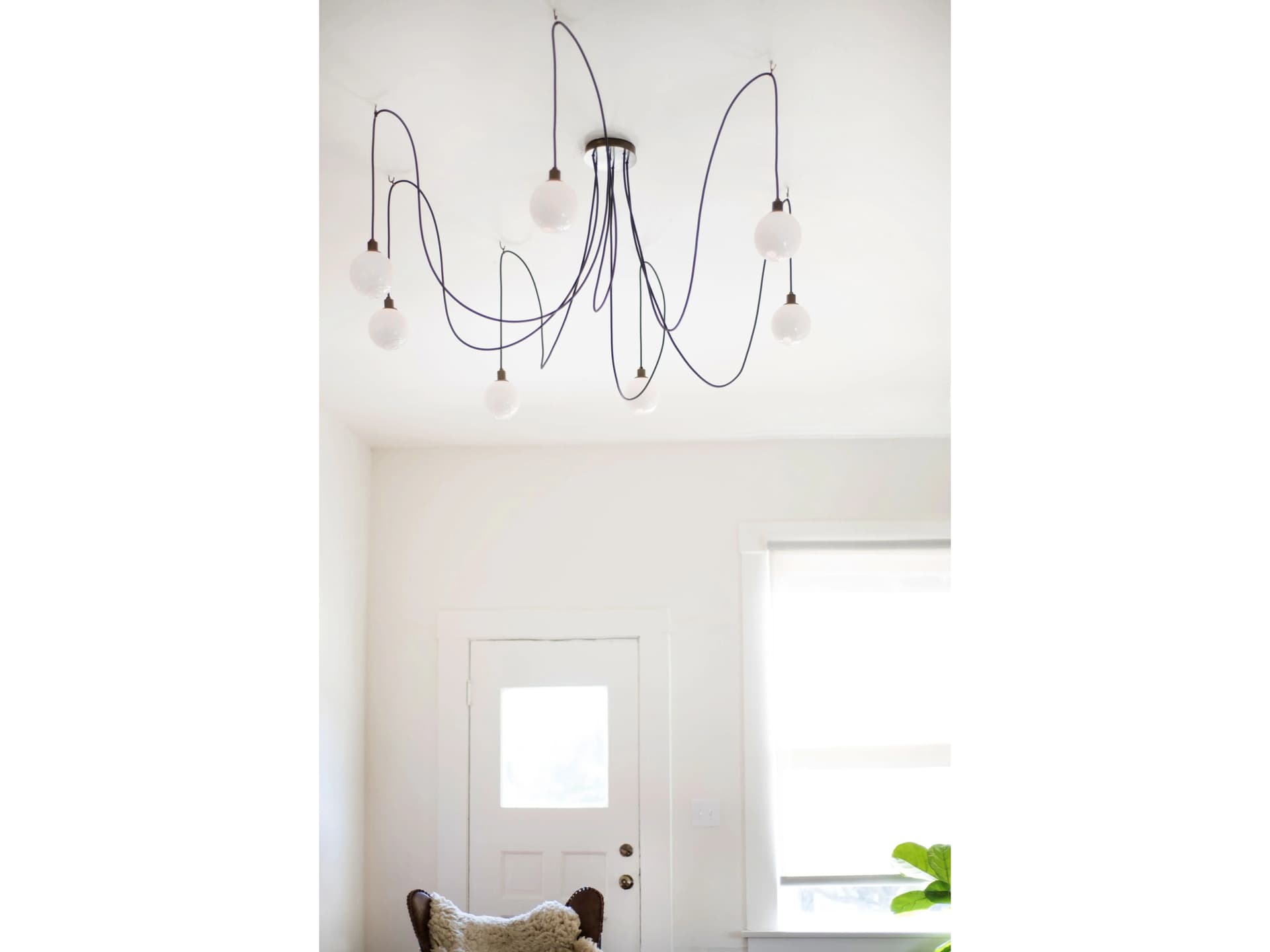 SkLO
DRAPE HOOK
LED blown glass pendant lamp