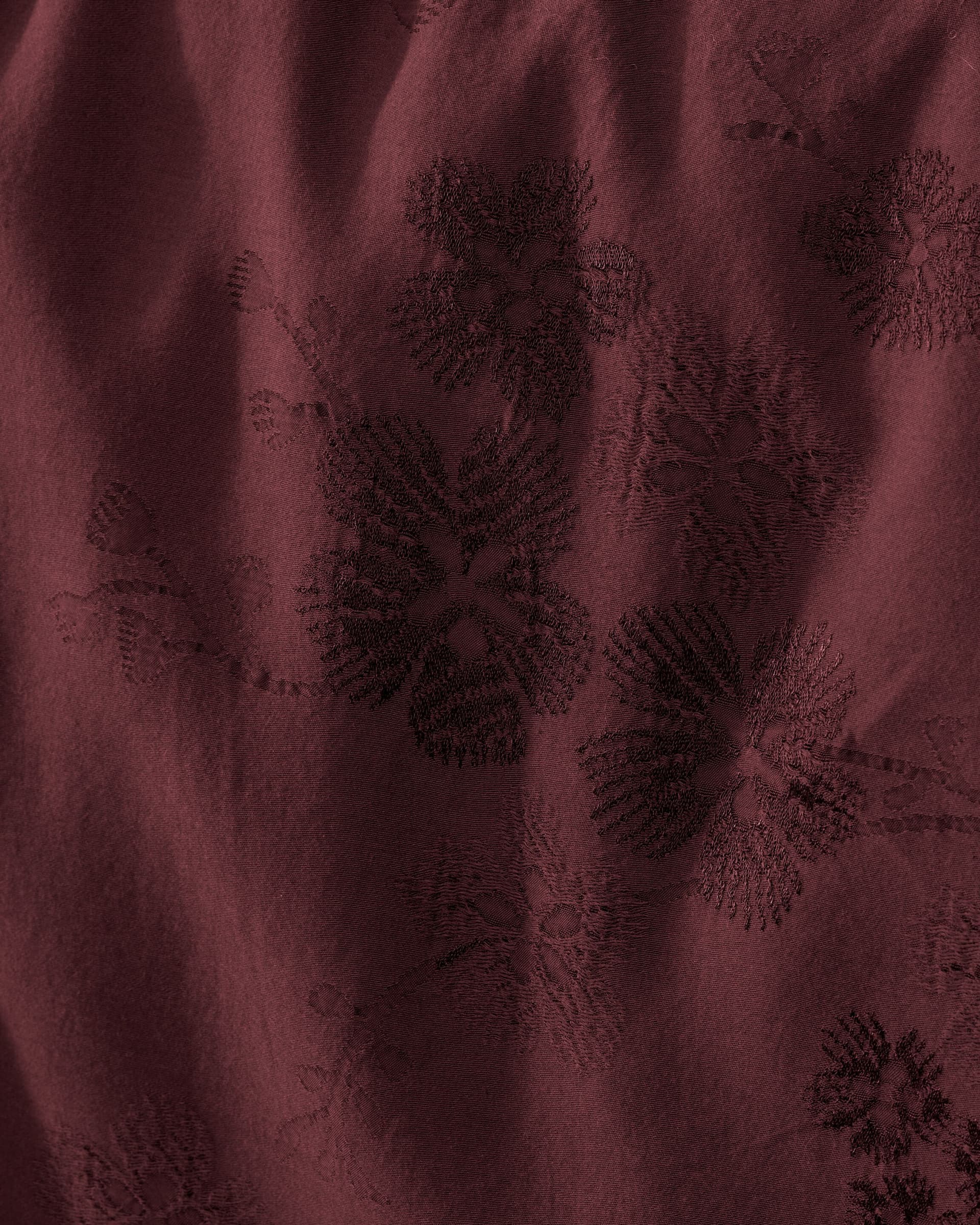 Society Limonta
EVAN
Embroidered cotton duvet cover with floral pattern