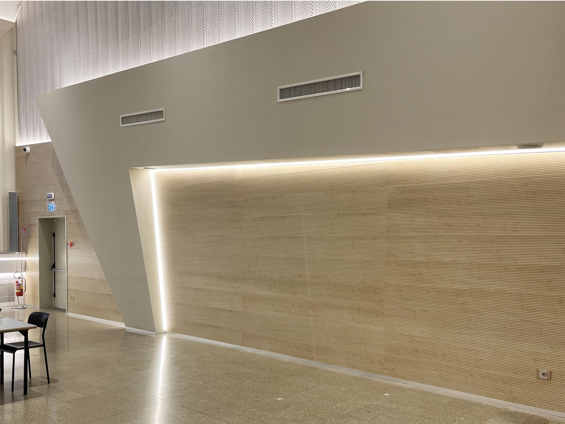 SOFT SOUND
SOFT TOP
Fireproof MDF Acoustic wall panel